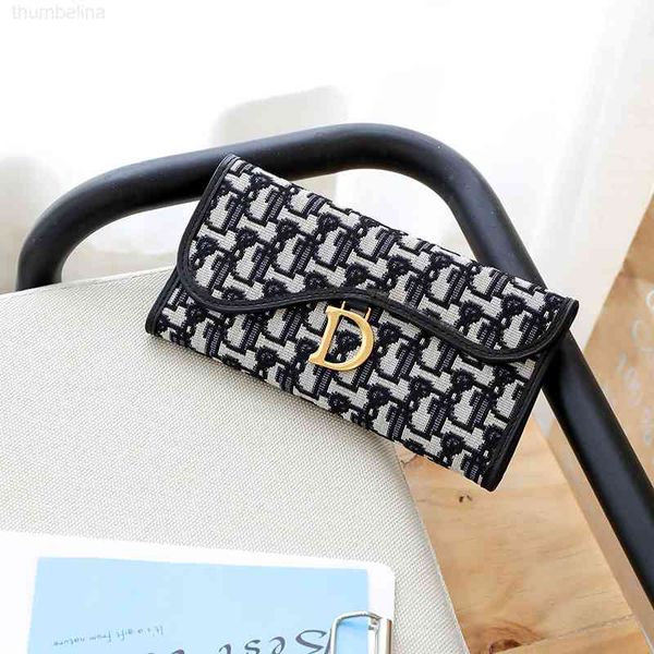wallet women's purse in hand korean version of female students autumn and wter 2021, Red;black
wallet women's purse in hand korean version of female students autumn and wter 2021, Red;black