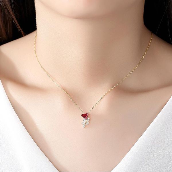 chains women's sterling silver necklace korean romantic simple floral micro-inlaid pendant clavicle chain
chains women's sterling silver necklace korean romantic simple floral micro-inlaid pendant clavicle chain