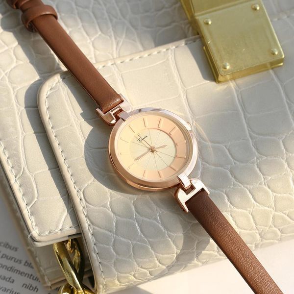 wristwatches women quartz watches slim leather watchband fashion ladies fancy watch2021 design waterproof female, Slivery;brown
wristwatches women quartz watches slim leather watchband fashion ladies fancy watch2021 design waterproof female, Slivery;brown
