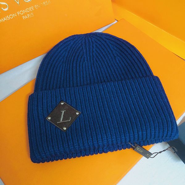 2021 6 color classic letter knitted beanie caps for men women autumn winter warm thick wool embroidery cold hat couple fashion street hats, Blue;gray
2021 6 color classic letter knitted beanie caps for men women autumn winter warm thick wool embroidery cold hat couple fashion street hats, Blue;gray