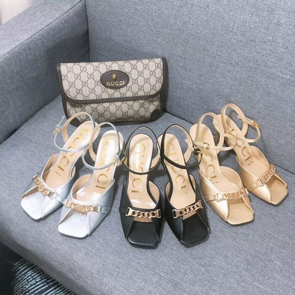 g family french buckle metal chain sandals women's summer 2021 new one line buckle open toe middle heel thick heel ysj, Black
g family french buckle metal chain sandals women's summer 2021 new one line buckle open toe middle heel thick heel ysj, Black