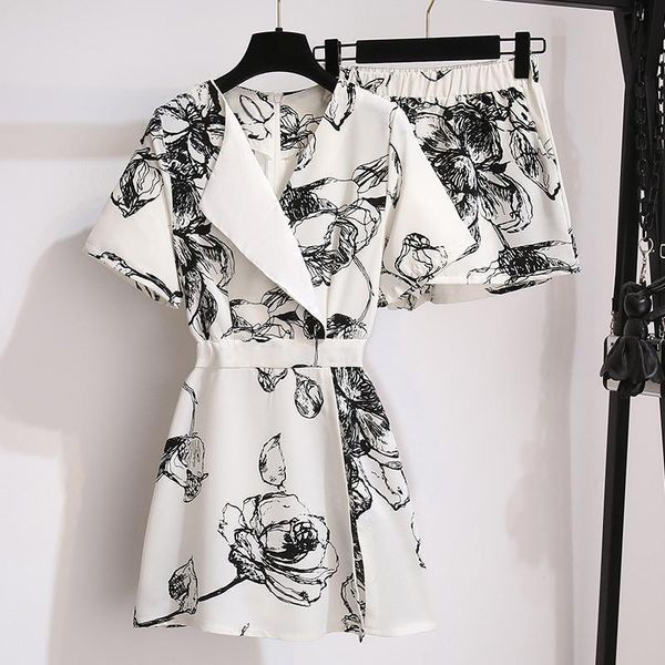 women's tracksuits women matching white outfits 2021 summer fashion print suit collar wide leg shorts two piece set leisure office clot, Gray
women's tracksuits women matching white outfits 2021 summer fashion print suit collar wide leg shorts two piece set leisure office clot, Gray