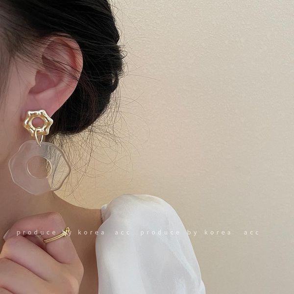 dangle & chandelier 2021 vintage romantic white acrylic flower earrings simple smooth texture hollow stitching studs for women jewelry, Silver
dangle & chandelier 2021 vintage romantic white acrylic flower earrings simple smooth texture hollow stitching studs for women jewelry, Silver