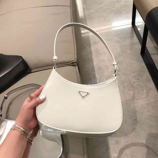 luxury handbags and storage p family armpit 2021 new medieval french stick versatile leather women's cleo hand one shoulder
luxury handbags and storage p family armpit 2021 new medieval french stick versatile leather women's cleo hand one shoulder