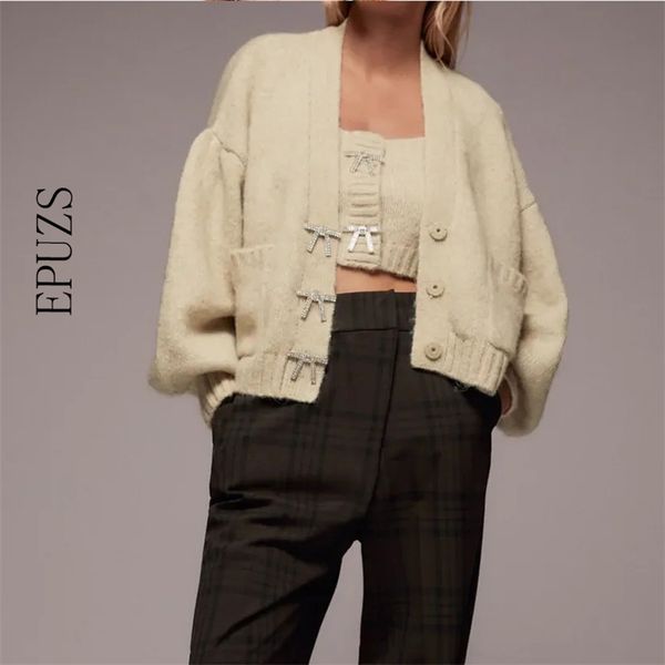 vintage v-neck pocket knitted sweater fashion slim pull sleeve button office warm cardigan famale clothing chic 210521, White
vintage v-neck pocket knitted sweater fashion slim pull sleeve button office warm cardigan famale clothing chic 210521, White
