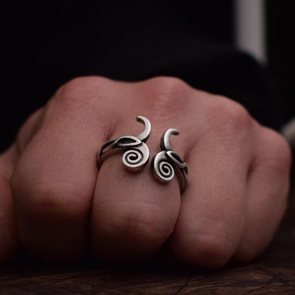 cluster rings viking engagement ring ancient spirals curl around the finger odin jewelry, Golden;silver
cluster rings viking engagement ring ancient spirals curl around the finger odin jewelry, Golden;silver