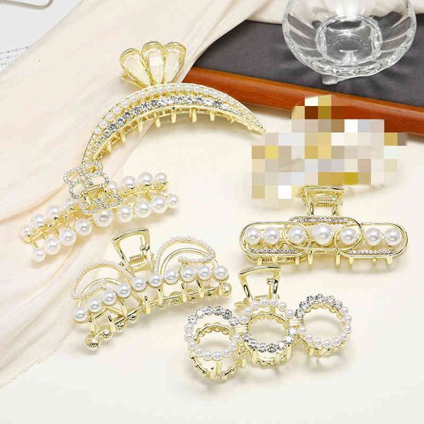 chinese style products pearl rhinestone clip large temperament metal hairpin korean simple net red hair ornament
chinese style products pearl rhinestone clip large temperament metal hairpin korean simple net red hair ornament