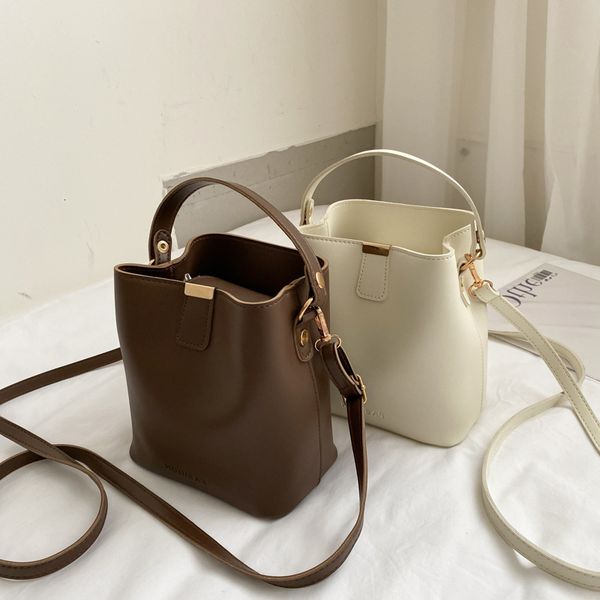 high sense small bag women's new fashion net red 2021 diagonal bucket versatile one shoulder hand
high sense small bag women's new fashion net red 2021 diagonal bucket versatile one shoulder hand