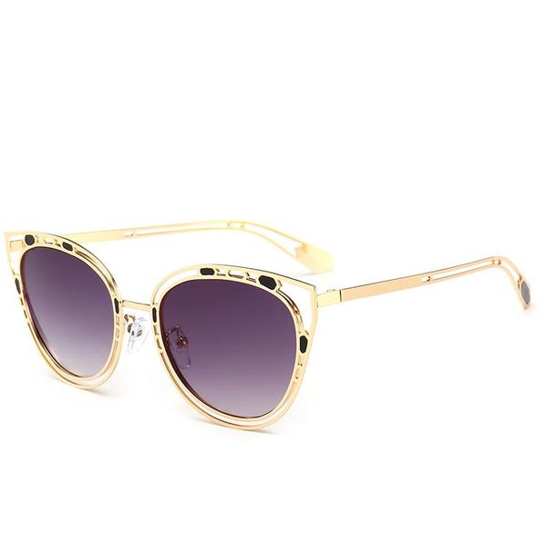 hollow 0ut metal gradient cateye glasses unique design cat eye sunglasses women, White;black
hollow 0ut metal gradient cateye glasses unique design cat eye sunglasses women, White;black