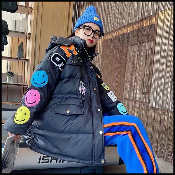 down jacket european goods 2021 candy color smiling face, waist closing, thickened white duck , warm female graffiti, Black
down jacket european goods 2021 candy color smiling face, waist closing, thickened white duck , warm female graffiti, Black