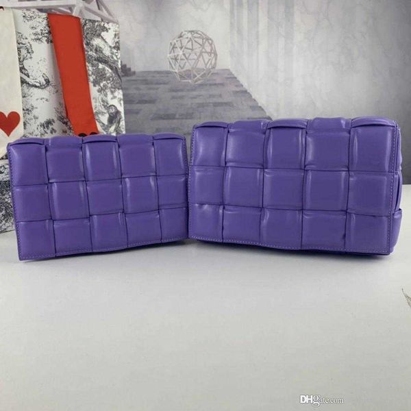 2021 new fashion brand luxury shoulder bag designer handbag luxury handbags leather solid color series woven crossbody bags ladies bags 24cm
2021 new fashion brand luxury shoulder bag designer handbag luxury handbags leather solid color series woven crossbody bags ladies bags 24cm