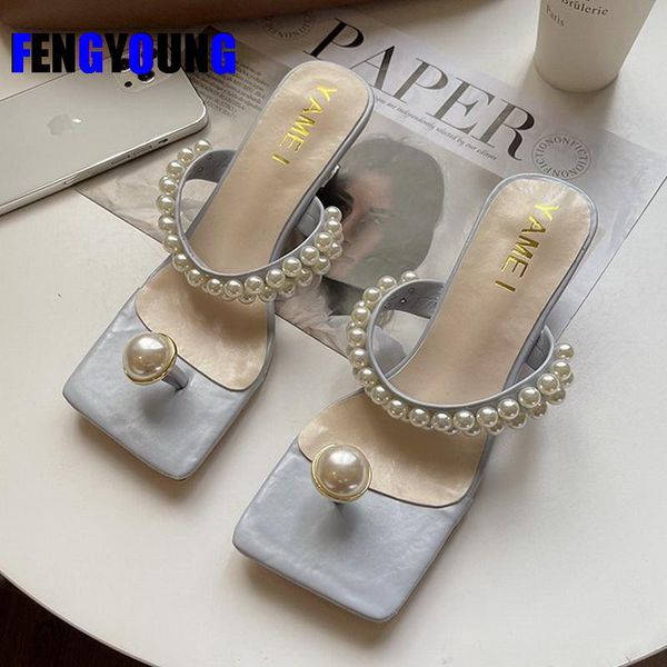 slippers fashion brand party dresses shoes fulgurant pearl sandals thin belt roman low heels women flip flops casual beach, Black
slippers fashion brand party dresses shoes fulgurant pearl sandals thin belt roman low heels women flip flops casual beach, Black