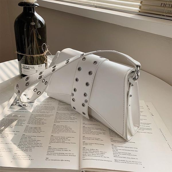 handbag women luxurys designers bags 2021 crossbody bag vintage square armpit qua purse multi pochette louisbags_18
handbag women luxurys designers bags 2021 crossbody bag vintage square armpit qua purse multi pochette louisbags_18