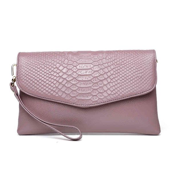 2021 winter envelope handbag women's leather simple crocodile pattern fashion, Red;black
2021 winter envelope handbag women's leather simple crocodile pattern fashion, Red;black