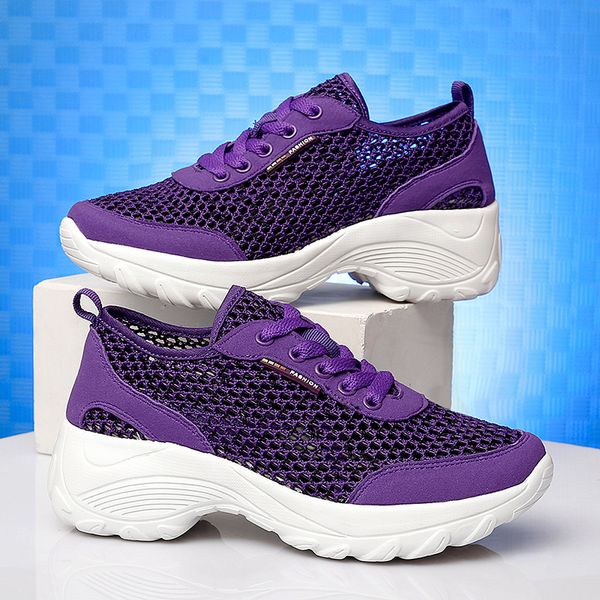 2021 designer running shoes for women white grey purple pink black fashion mens trainers outdoor sports sneakers size 35-42 ed, White;red
2021 designer running shoes for women white grey purple pink black fashion mens trainers outdoor sports sneakers size 35-42 ed, White;red