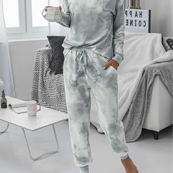 sleepwear autumn and winter women's tie dye printed round ne leisure long sleeve sports suit, Black;red
sleepwear autumn and winter women's tie dye printed round ne leisure long sleeve sports suit, Black;red