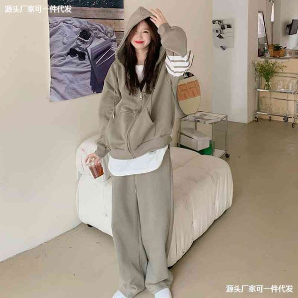 leisure sports fashion suit women's spring and autumn 2021 new plush sweater coat wide leg net red two-piece set, Gray
leisure sports fashion suit women's spring and autumn 2021 new plush sweater coat wide leg net red two-piece set, Gray
