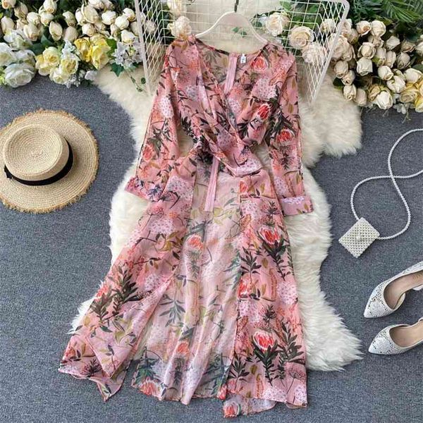 spring women casual two piece set long sleeve v neck sets asymmetrical chiffon shirt white shorts ladies 210513
spring women casual two piece set long sleeve v neck sets asymmetrical chiffon shirt white shorts ladies 210513