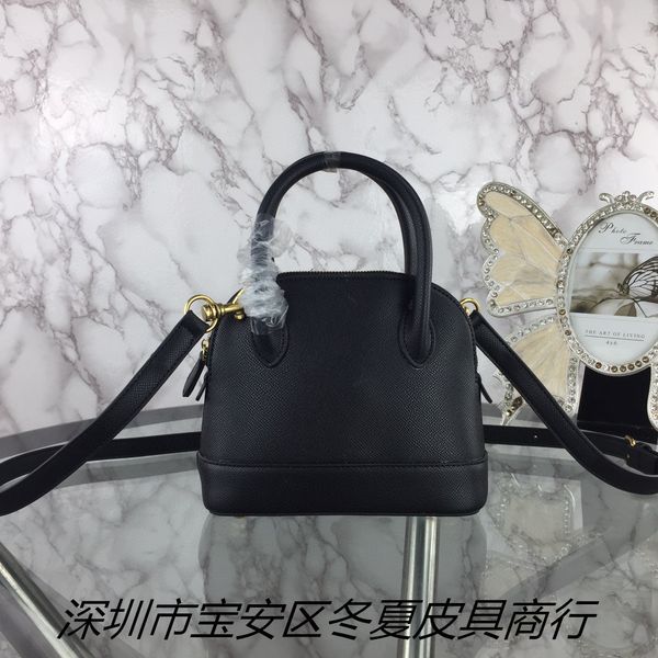 2021 women handbags b shell leather portable messenger size small 18-16-8 physical belt zmm
2021 women handbags b shell leather portable messenger size small 18-16-8 physical belt zmm