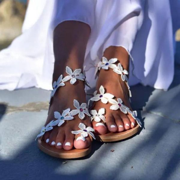sandals 2021 women's shoes fashion trend pu non-slip white lace petals water drill open toe flat cs (35-43), Black
sandals 2021 women's shoes fashion trend pu non-slip white lace petals water drill open toe flat cs (35-43), Black