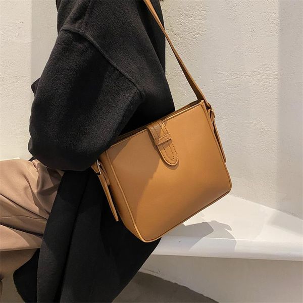 evening bags casual women solid color crossbody bag satchels brown pu leather shoulder 2022 trendy female handbags travel totes
evening bags casual women solid color crossbody bag satchels brown pu leather shoulder 2022 trendy female handbags travel totes