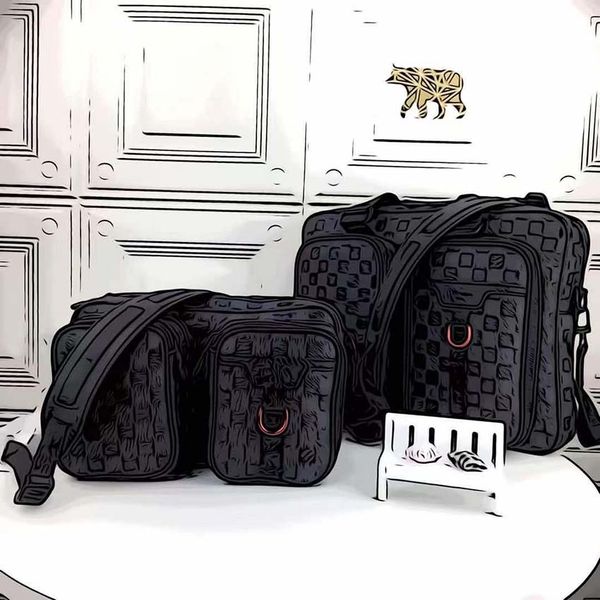 men's cross body shoulder bag black zipper handbag postman luxurys designers messenger bags is simple and stylish with its unique desig
men's cross body shoulder bag black zipper handbag postman luxurys designers messenger bags is simple and stylish with its unique desig