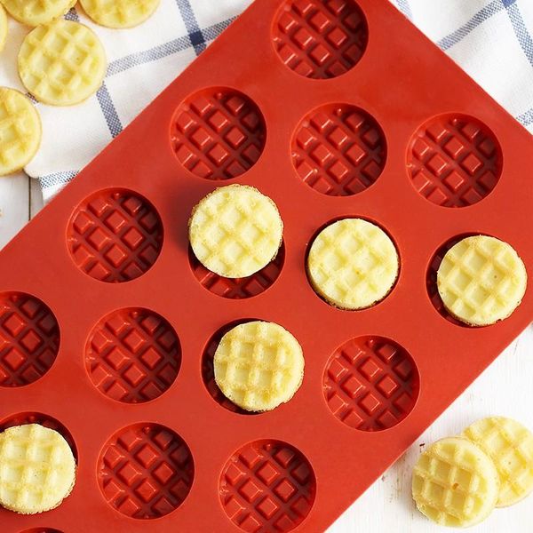 baking moulds waffle silicone mold diy square love making tool practical chocolate creative accessories
baking moulds waffle silicone mold diy square love making tool practical chocolate creative accessories