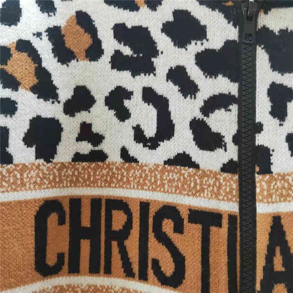 design clothing autumn and winter leopard print jacket collar slim fit suit, Black
design clothing autumn and winter leopard print jacket collar slim fit suit, Black