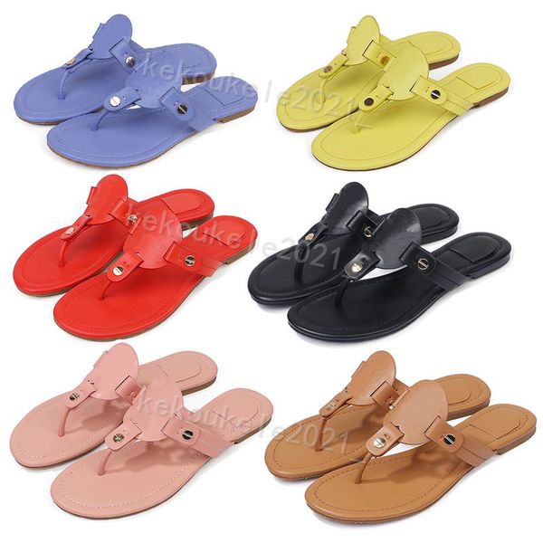 women sandals hollow out logo flat slippers sandal girl shoes arrivel jelly platform slides lady flip flops with box, Black
women sandals hollow out logo flat slippers sandal girl shoes arrivel jelly platform slides lady flip flops with box, Black