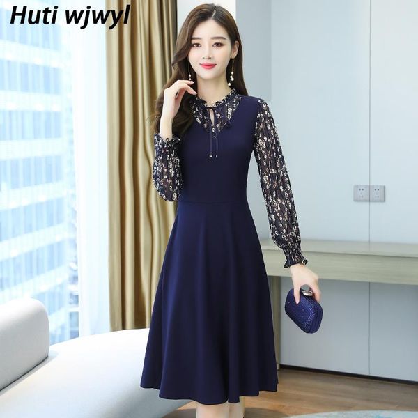 casual dresses spring autumn elegant floral office lady midi dress plus size long sleeve bodycon 2021 vintage women party vestidos, Black;gray
casual dresses spring autumn elegant floral office lady midi dress plus size long sleeve bodycon 2021 vintage women party vestidos, Black;gray