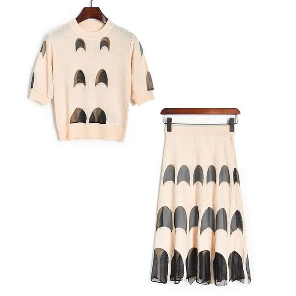 piece set women skirt suit 2021 summer color contrast perspective crescent knit + a-line midi matching sets two dress, White
piece set women skirt suit 2021 summer color contrast perspective crescent knit + a-line midi matching sets two dress, White