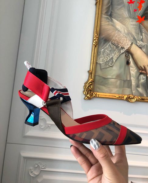 2021 good quality fashion women luxurys designers shoes designer sandals womens luxury high heels sandal dress shoess with box size 35-41 -n, Black
2021 good quality fashion women luxurys designers shoes designer sandals womens luxury high heels sandal dress shoess with box size 35-41 -n, Black