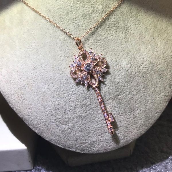 chains tif 1:1 original logo shining rose gold flower key necklace luxury jewelry classic trend brand gift couple woman, Silver
chains tif 1:1 original logo shining rose gold flower key necklace luxury jewelry classic trend brand gift couple woman, Silver