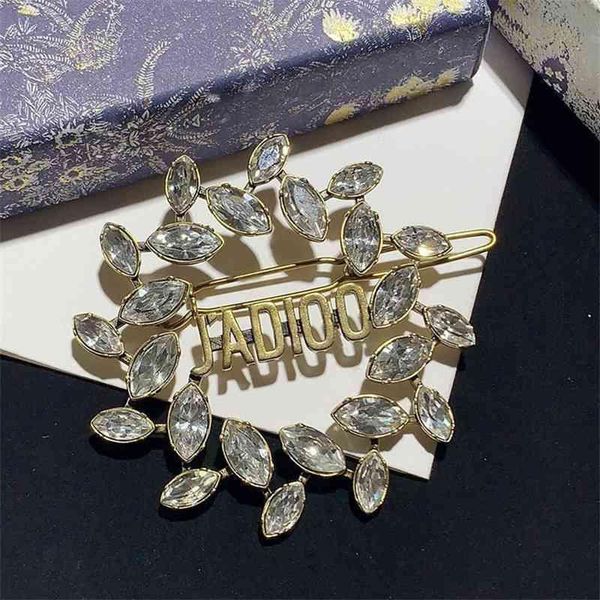 2021 brand designer fashion charm hairpin diamond couple gift party wedding gift accessories alex ani, Golden;silver
2021 brand designer fashion charm hairpin diamond couple gift party wedding gift accessories alex ani, Golden;silver