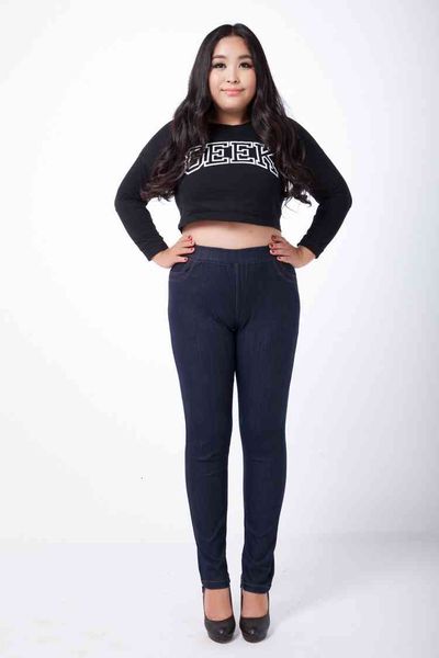 women's pants & capris classic women jeans large size elastic woman high waist oversize black blue casual trouser jean femme 4xl 5xl z1, Black;white
women's pants & capris classic women jeans large size elastic woman high waist oversize black blue casual trouser jean femme 4xl 5xl z1, Black;white
