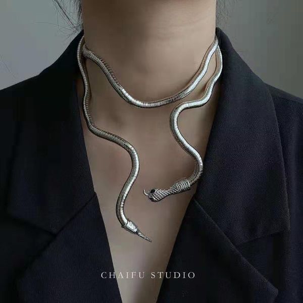 chokers femme fatale diy winding snake-like personality dark earth cool opening casual modeling design necklace collar gift, Golden;silver
chokers femme fatale diy winding snake-like personality dark earth cool opening casual modeling design necklace collar gift, Golden;silver