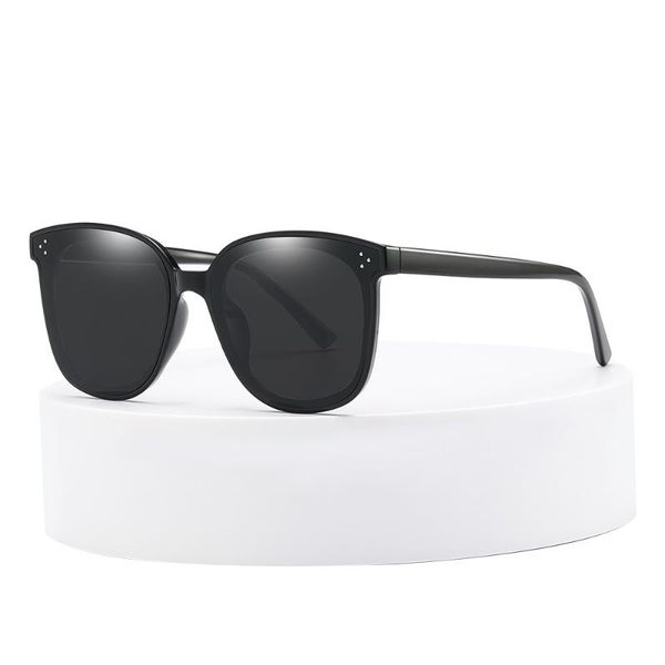 sunglasses vintage women mens gradient polarized uv400 male sun glasses for men eyewear accessories g9807, White;black
sunglasses vintage women mens gradient polarized uv400 male sun glasses for men eyewear accessories g9807, White;black