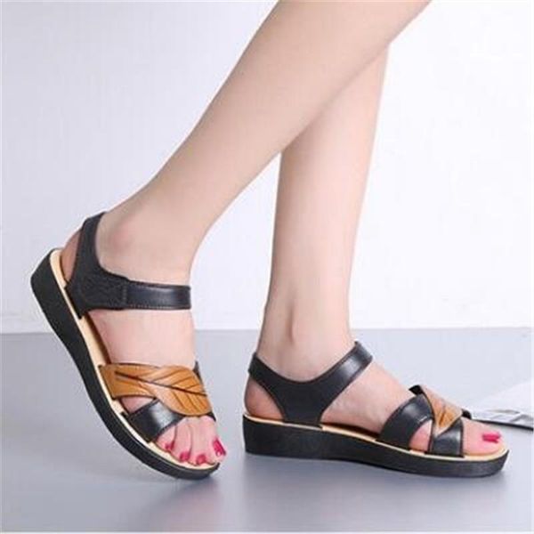 summer fashion mom open toed sandals soft bottom comfortable middle-aged with black brown old man
summer fashion mom open toed sandals soft bottom comfortable middle-aged with black brown old man