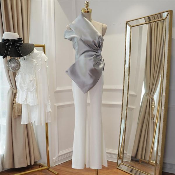 stylish 2021 runway suit set women's big bow one-shoulder flare pants two piece, White
stylish 2021 runway suit set women's big bow one-shoulder flare pants two piece, White