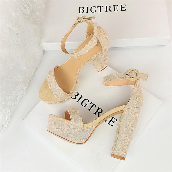 sandals 2021 summer women 13cm extreme block high heels platform chunky nude black red exotic sandal party valentine shoes11
sandals 2021 summer women 13cm extreme block high heels platform chunky nude black red exotic sandal party valentine shoes11