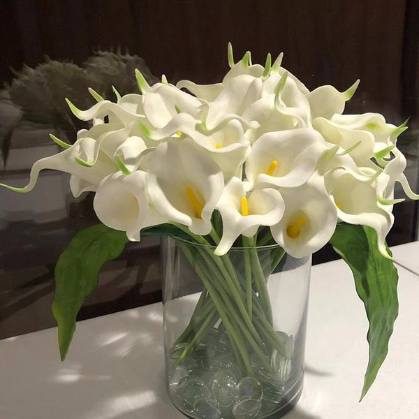 decorative flowers & wreaths 5/10 heads pu artificial calla lily bunch fake flower bouquet for home table decoration wedding party
decorative flowers & wreaths 5/10 heads pu artificial calla lily bunch fake flower bouquet for home table decoration wedding party