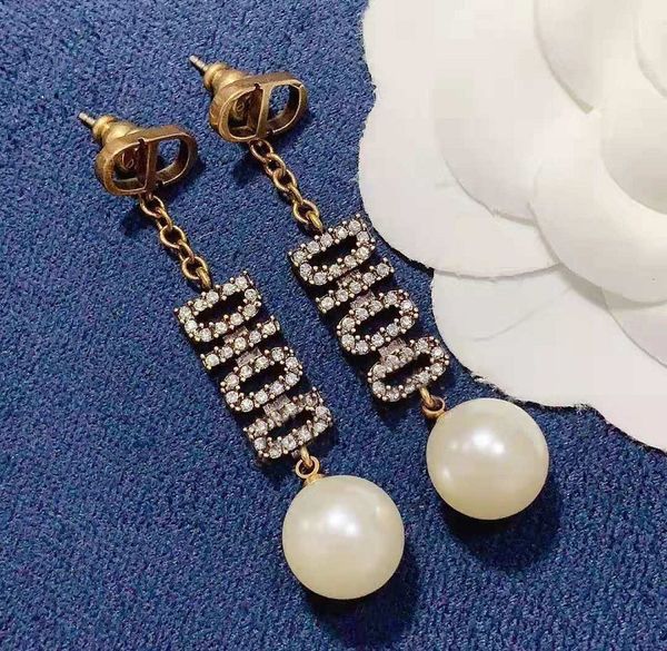 special offer 2021 luxury designer jewelry / 2021 new letter pearl tassel earring net red fashion earrings, Gray
special offer 2021 luxury designer jewelry / 2021 new letter pearl tassel earring net red fashion earrings, Gray