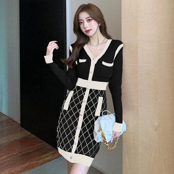 casual dresses elegant dress women 2021 autumn and winter splicing slim slimming buttocks knitted women's clothing, Black;gray
casual dresses elegant dress women 2021 autumn and winter splicing slim slimming buttocks knitted women's clothing, Black;gray