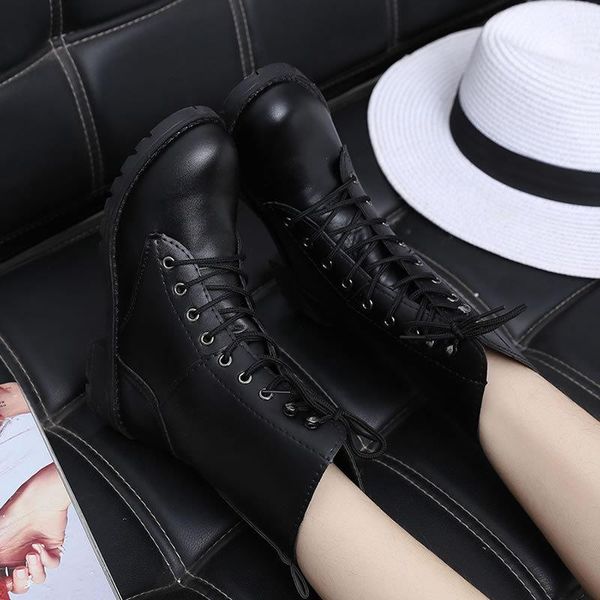boots motorcycle spring and autumn 2021 military boots, lace british female leather up single thick heel, Black
boots motorcycle spring and autumn 2021 military boots, lace british female leather up single thick heel, Black