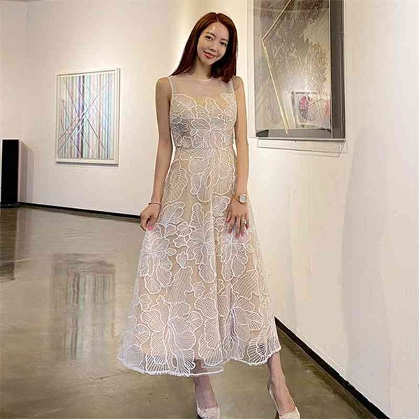 summer elegant sleeveless long dress women o-neck embroidery sequins mesh es korean office chic slim vestidos 210520, Black;gray
summer elegant sleeveless long dress women o-neck embroidery sequins mesh es korean office chic slim vestidos 210520, Black;gray