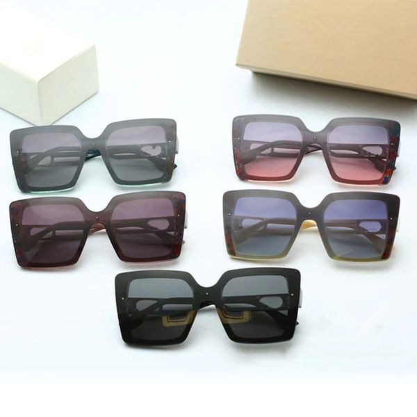 dropship 5909 fashion women's sunglasses large frame tr90 super light personalized star sun glasses no box, White;black
dropship 5909 fashion women's sunglasses large frame tr90 super light personalized star sun glasses no box, White;black