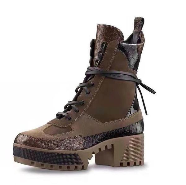 baby outdoor women shoes martin bottes boots laureate real leather medal coarse non-slip winter shoes silhouette chaussures, Black
baby outdoor women shoes martin bottes boots laureate real leather medal coarse non-slip winter shoes silhouette chaussures, Black