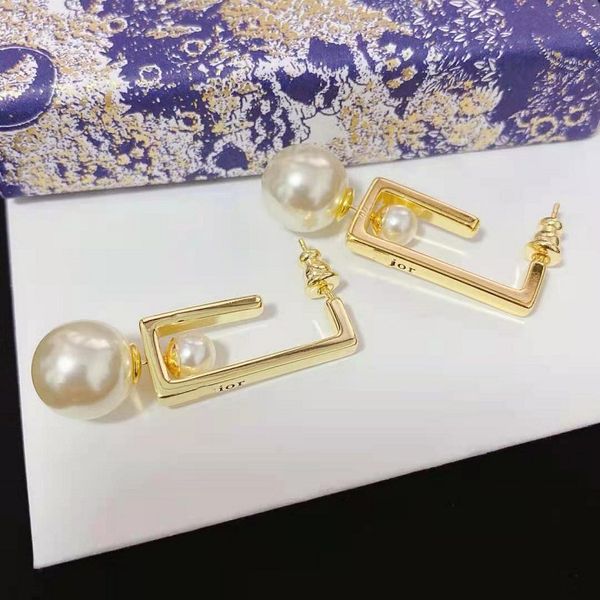 70% off outlet online 2021 new family rectangular pearl s925 silver needle fashion two kinds of earrings and earrings, Golden
70% off outlet online 2021 new family rectangular pearl s925 silver needle fashion two kinds of earrings and earrings, Golden