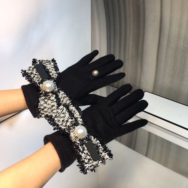 ladies womens glove leather luxurys designers gloves women winter motorcycles glove fashion casual gloves, Blue;gray
ladies womens glove leather luxurys designers gloves women winter motorcycles glove fashion casual gloves, Blue;gray
