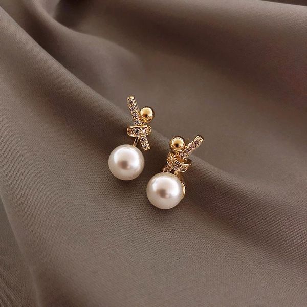 stud classic inlaid zircon knot pearl crystal earrings fashion korean women jewelry lady temperament party simple ladies, Golden;silver
stud classic inlaid zircon knot pearl crystal earrings fashion korean women jewelry lady temperament party simple ladies, Golden;silver